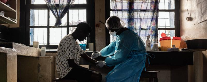 Health worker in the DRC 